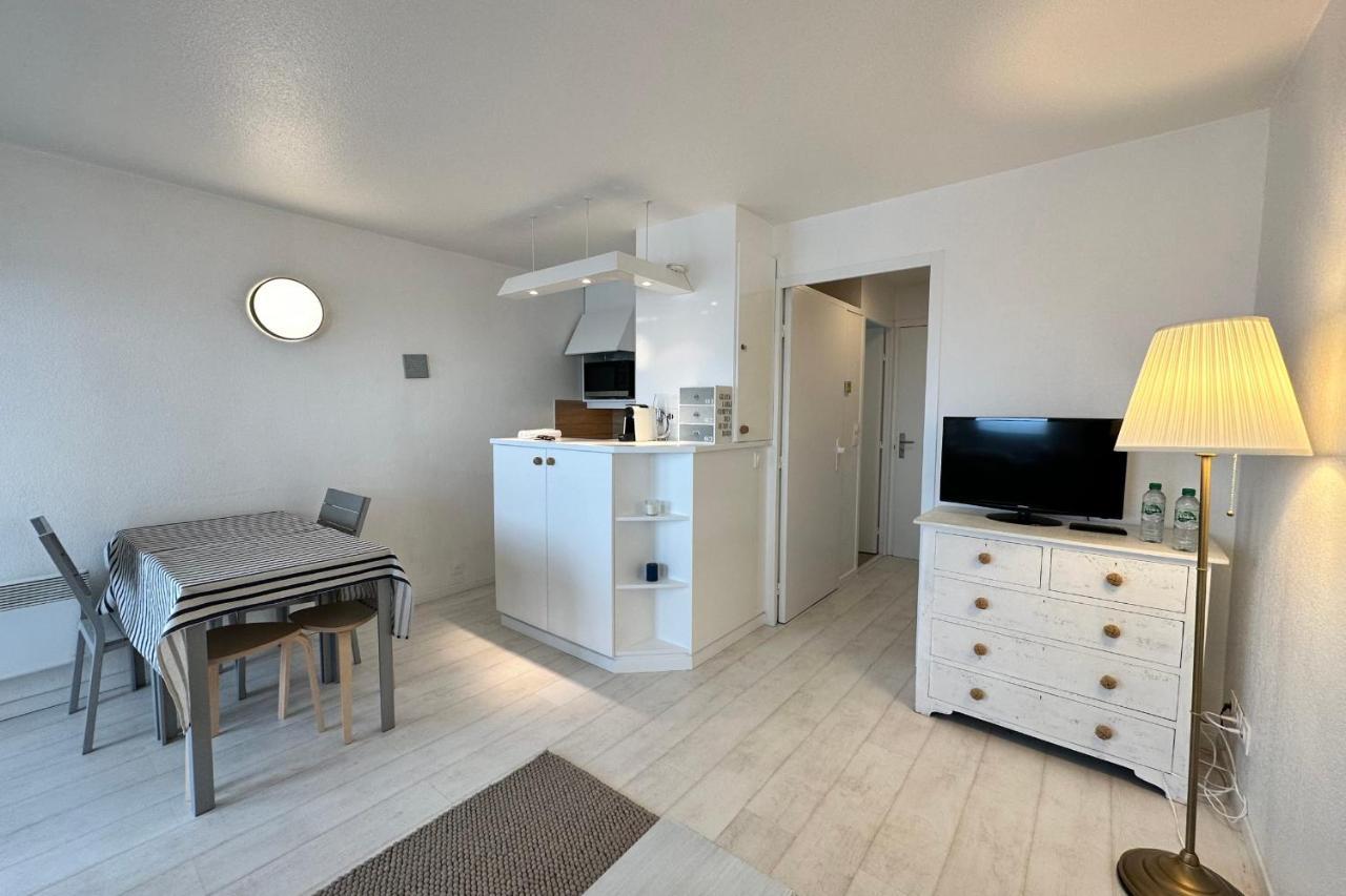 Les Tamaris - Studio With Sea View - Trouville-Sur-Mer Dış mekan fotoğraf
